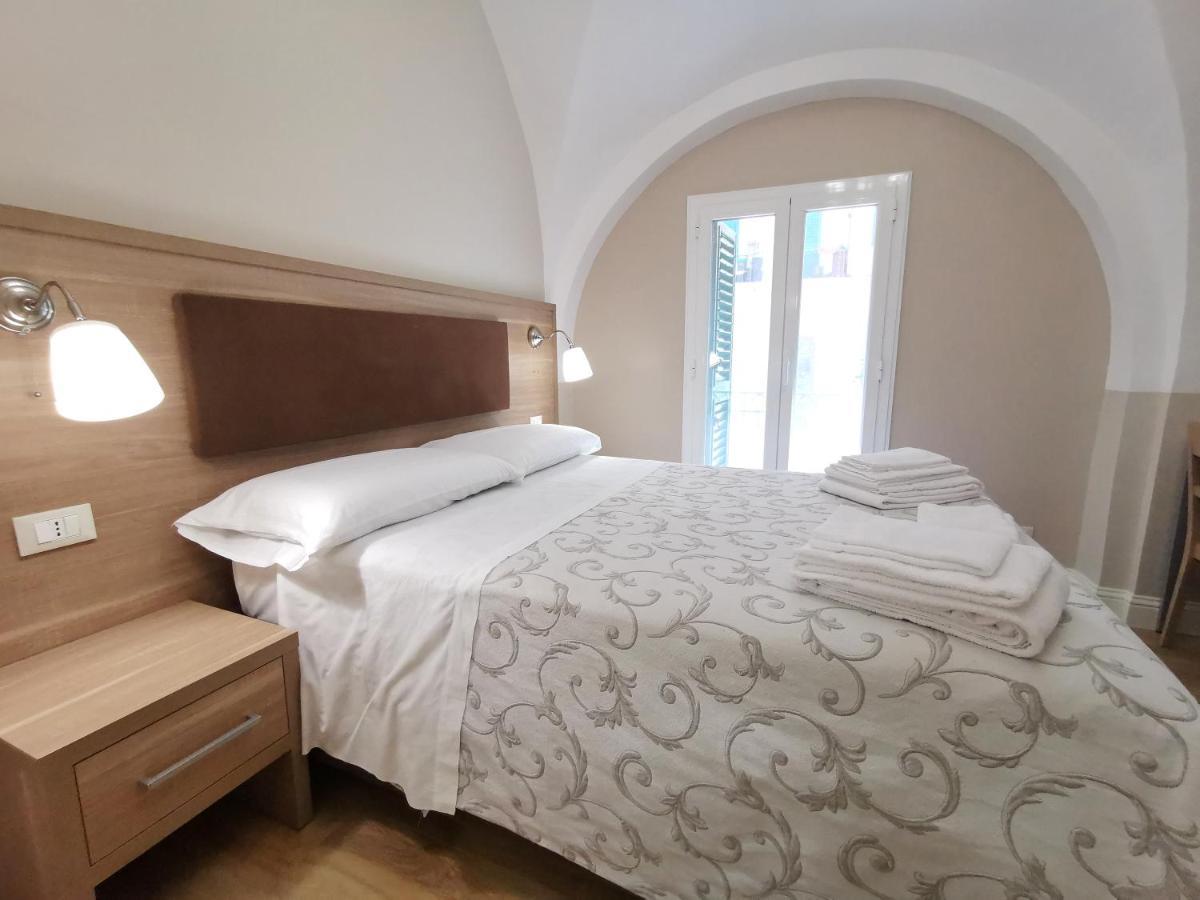 Bed and Breakfast Opera Relais 85 Messina Exterior foto