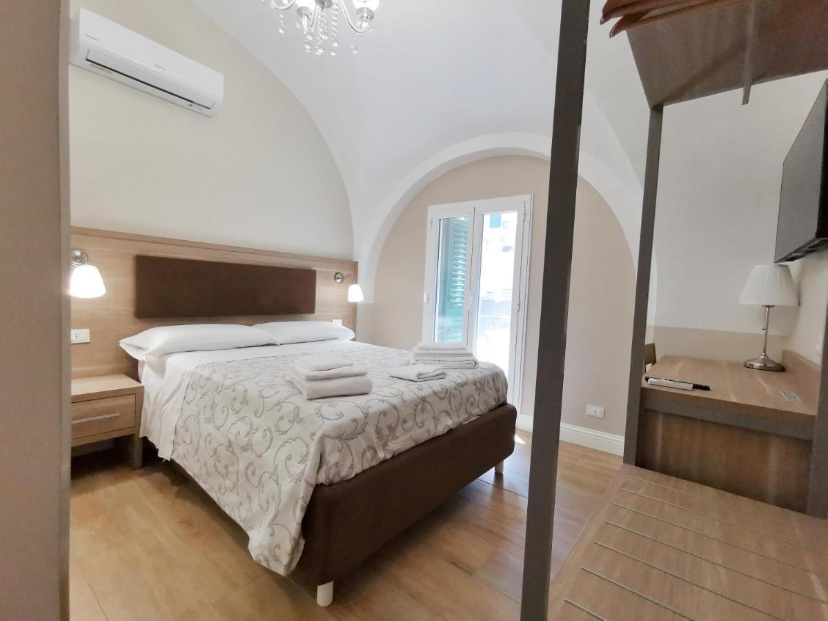 Bed and Breakfast Opera Relais 85 Messina Exterior foto